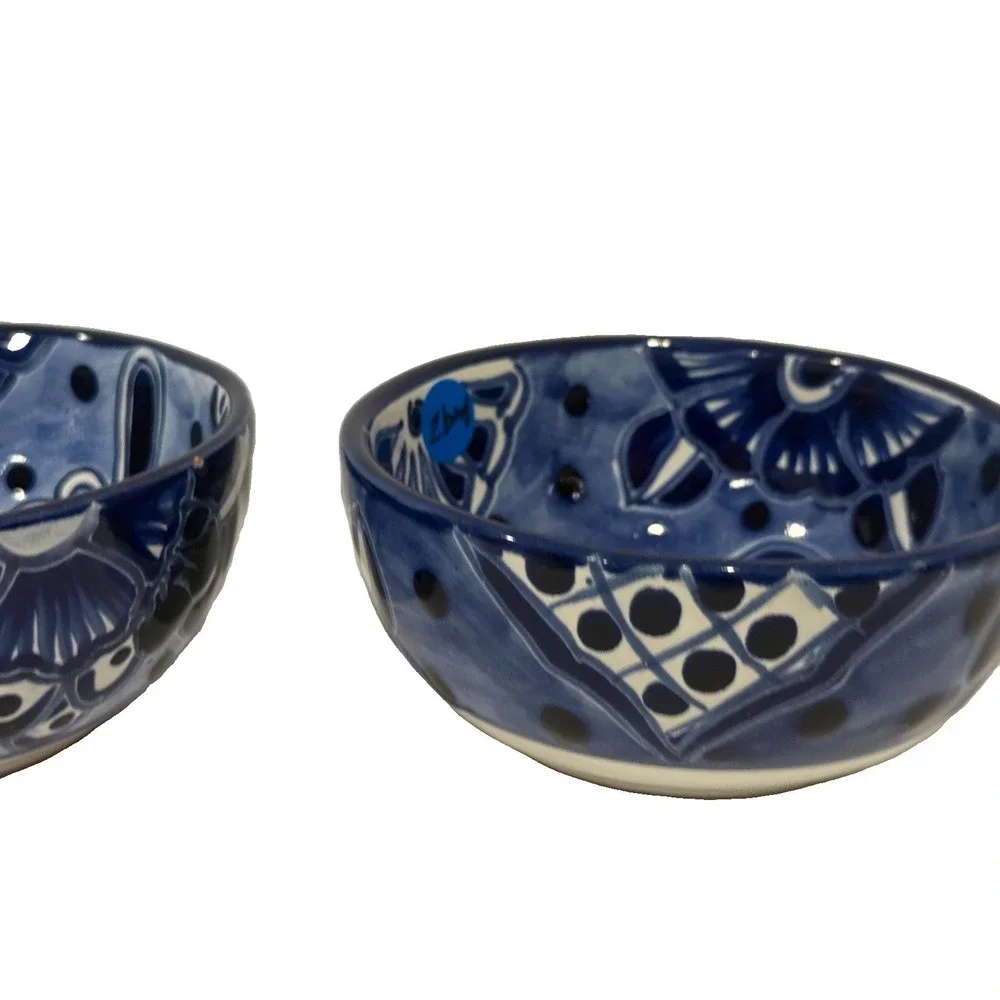 VTG Lot 2 Mexican Talavera Pottery Bowls Blue & White Floral 5x2